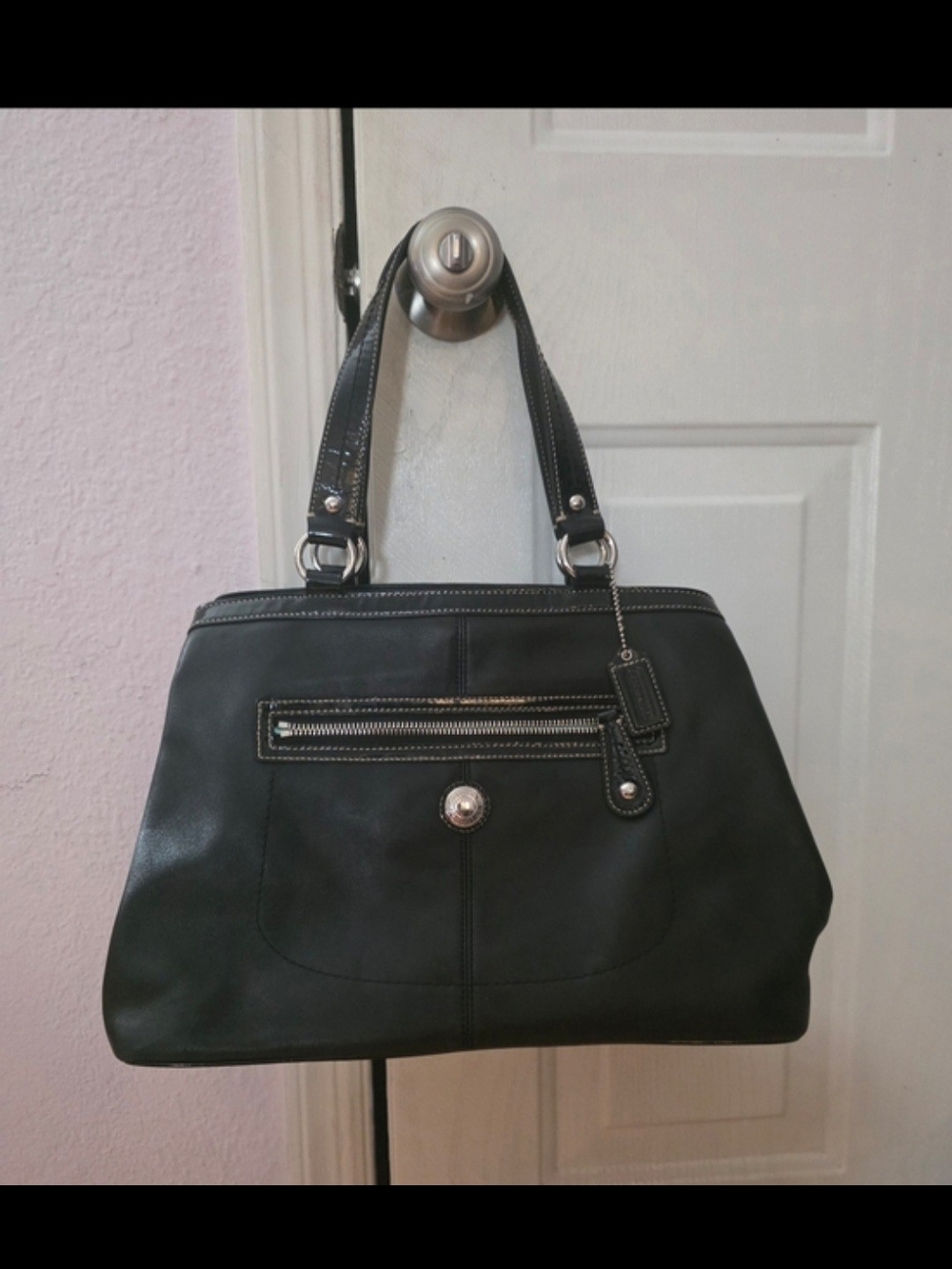 NWOT- Coach Classic Black Leather Tote .